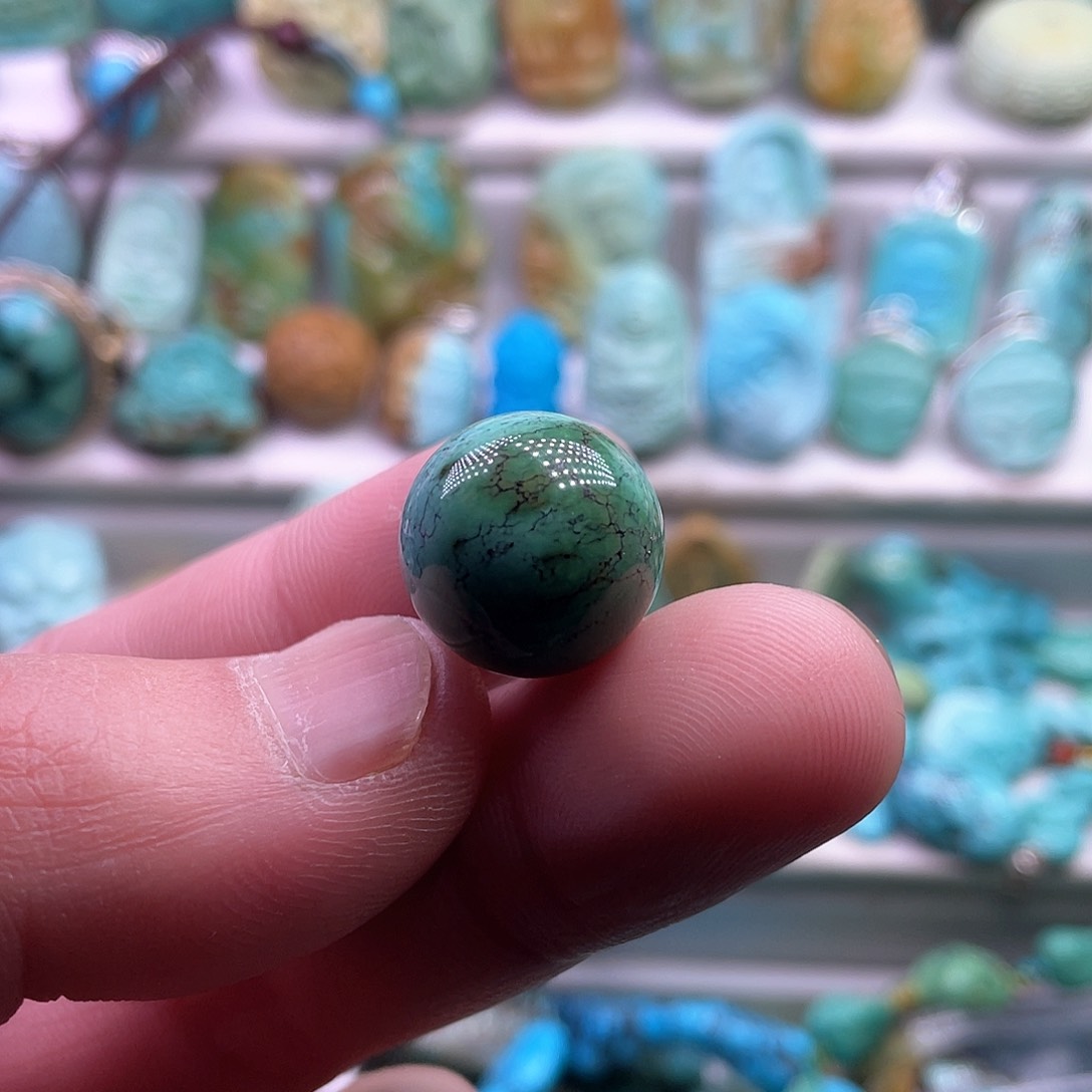 绿松石颈饰未镶嵌