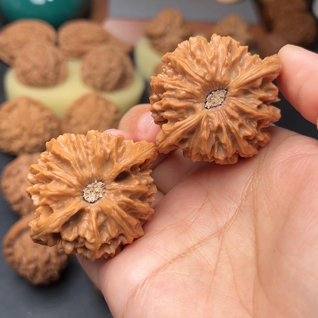 把件文玩核桃龙门涧43