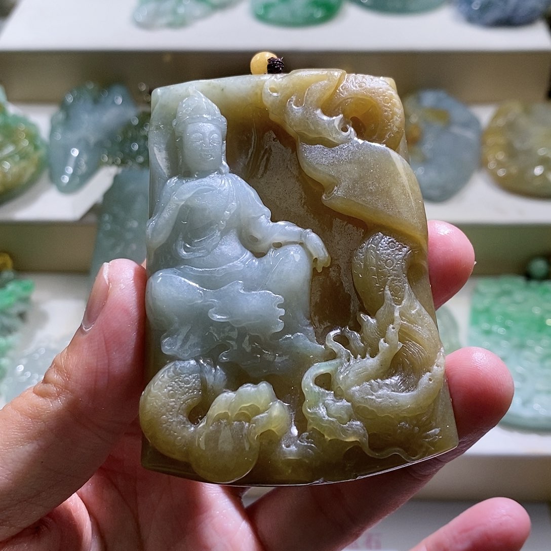 【闪购商品】翡翠颈饰未镶嵌观音