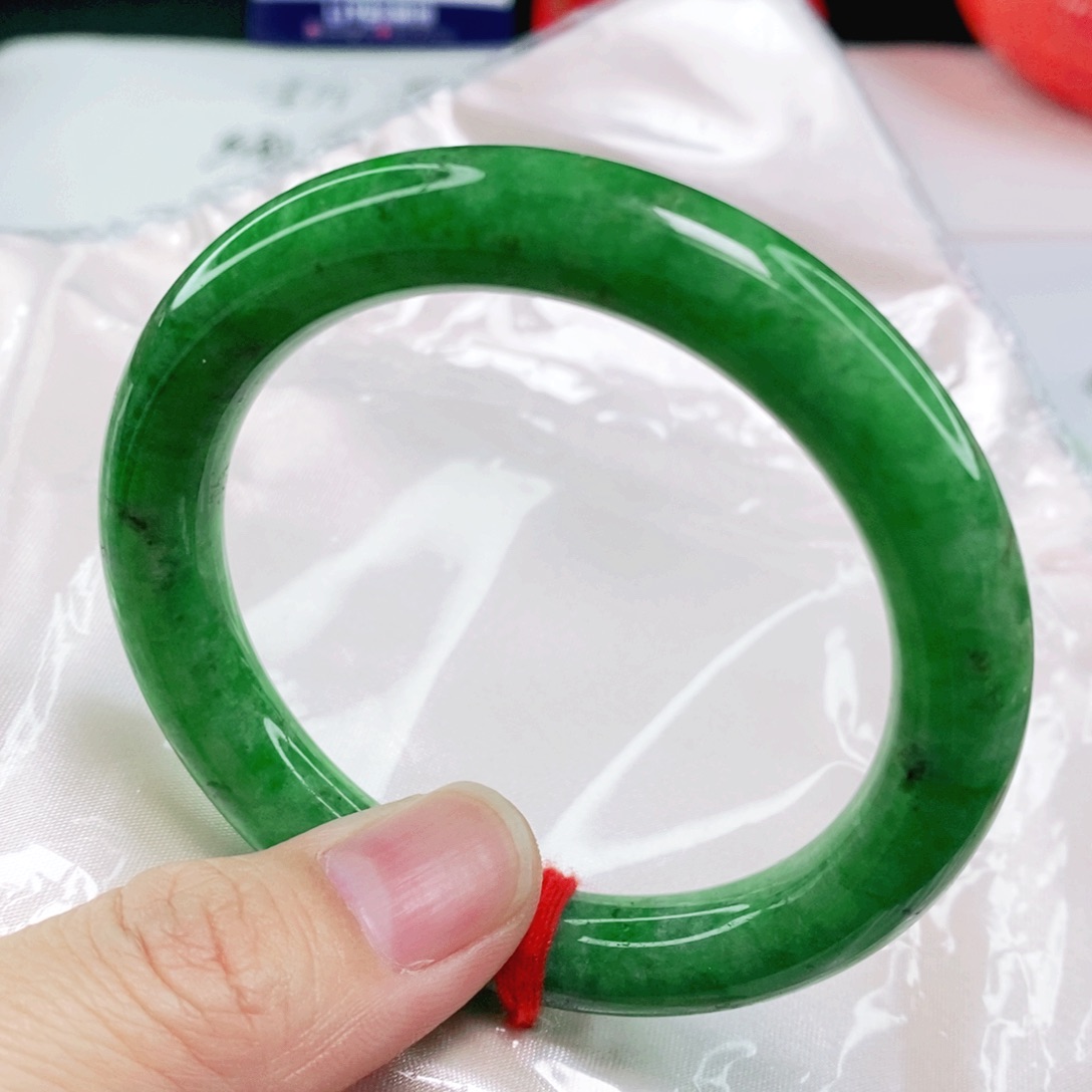 未镶嵌手镯翡翠54圈口圆条闭眼冲