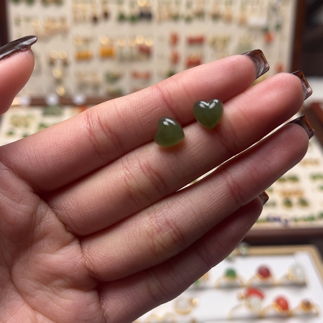 和田玉银S925镀金镶嵌耳坠