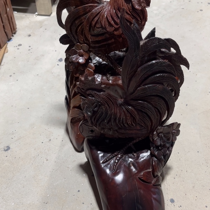 交趾黄檀（大红酸枝）广***/公鸡摆件两只