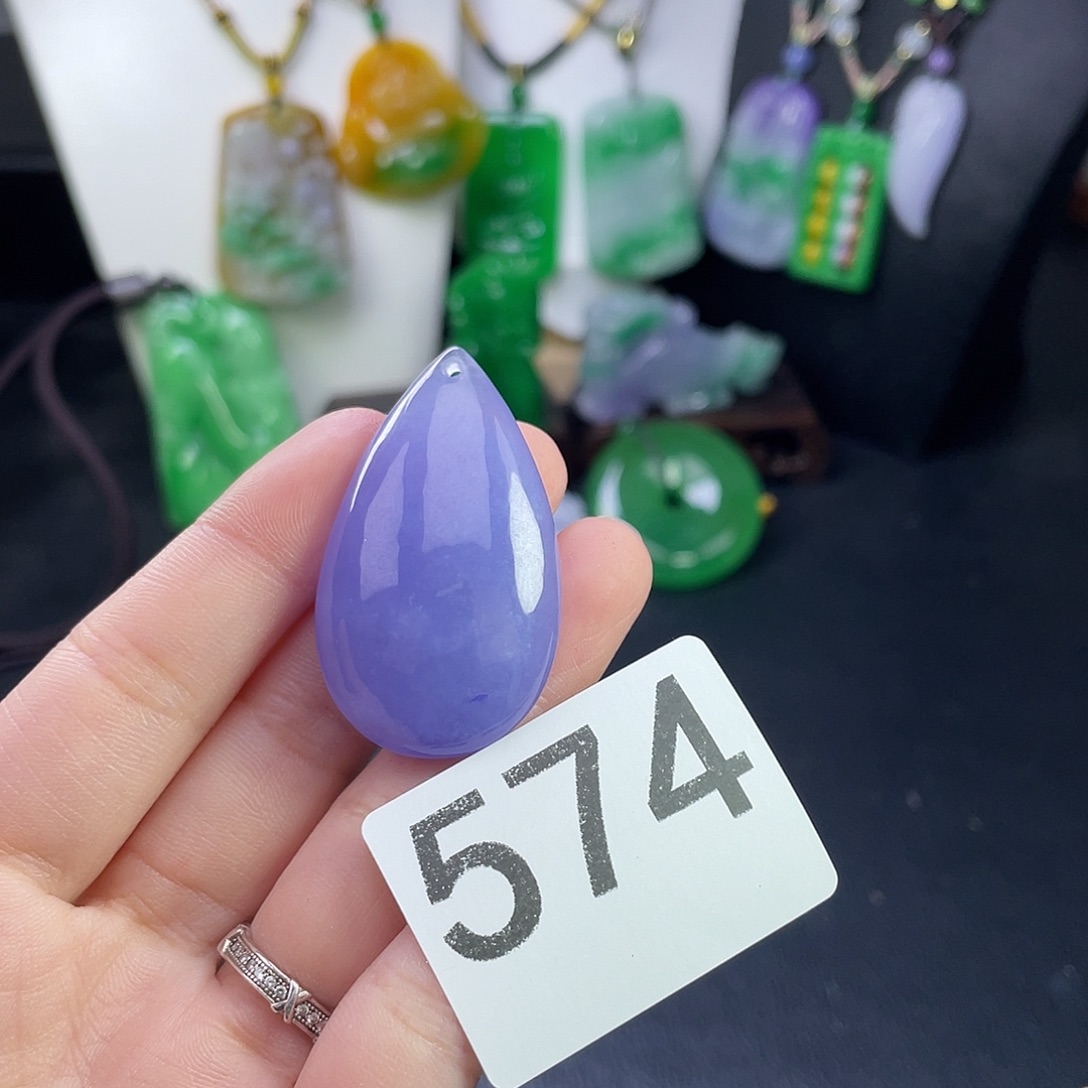 翡翠未镶嵌吊坠(赠链)