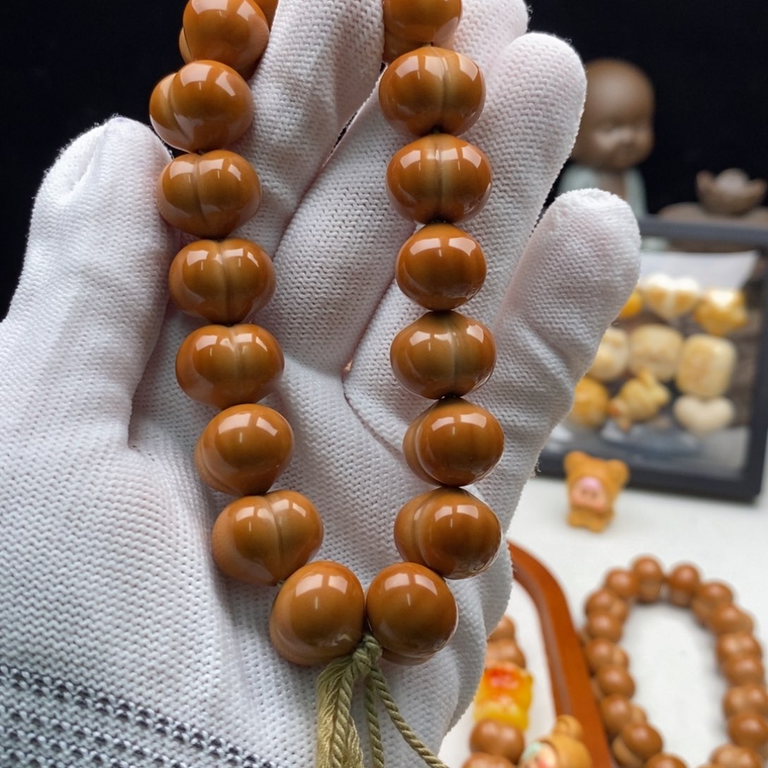 〃***枫核桃猴头核桃。      