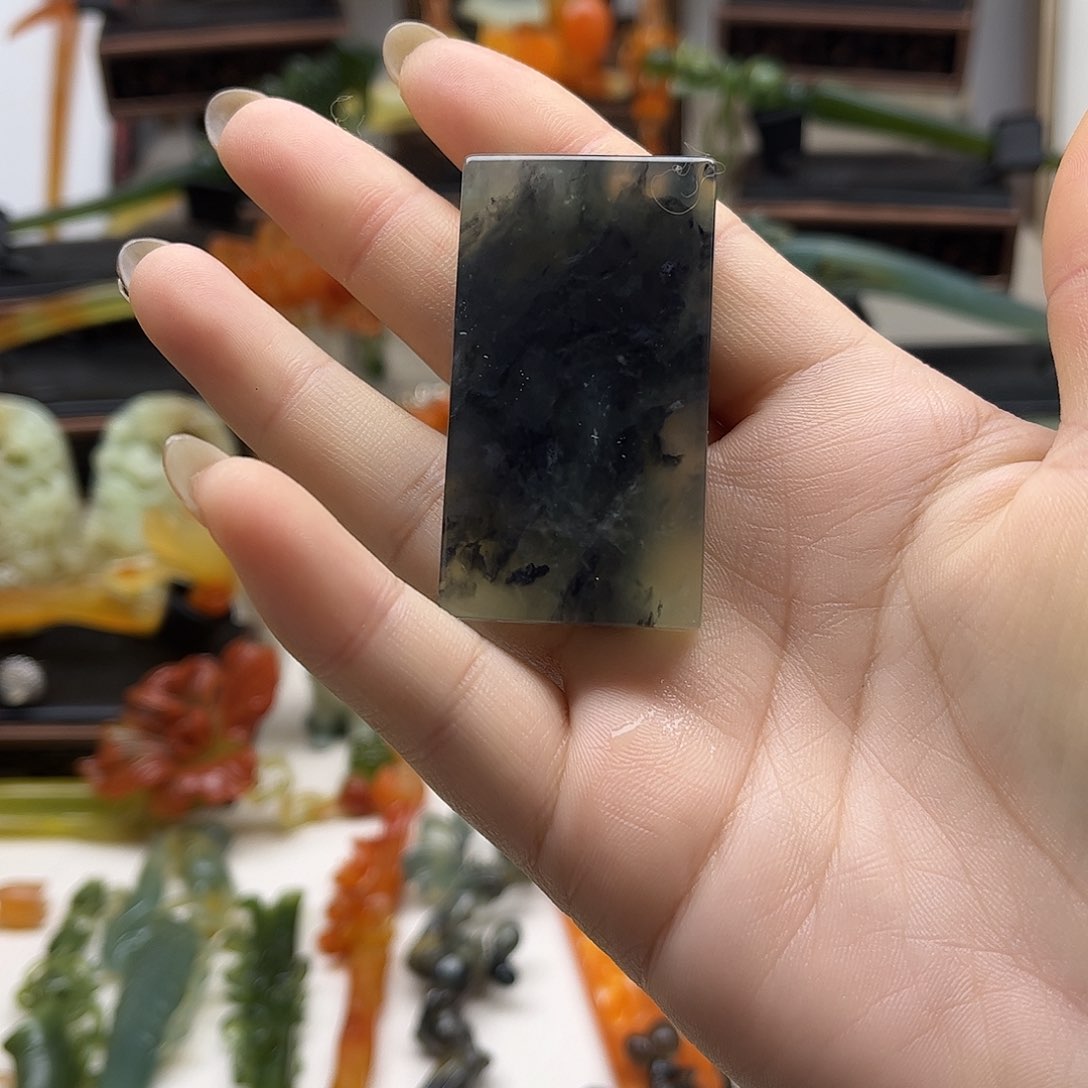 蛇纹石玉未镶嵌岫玉挂坠