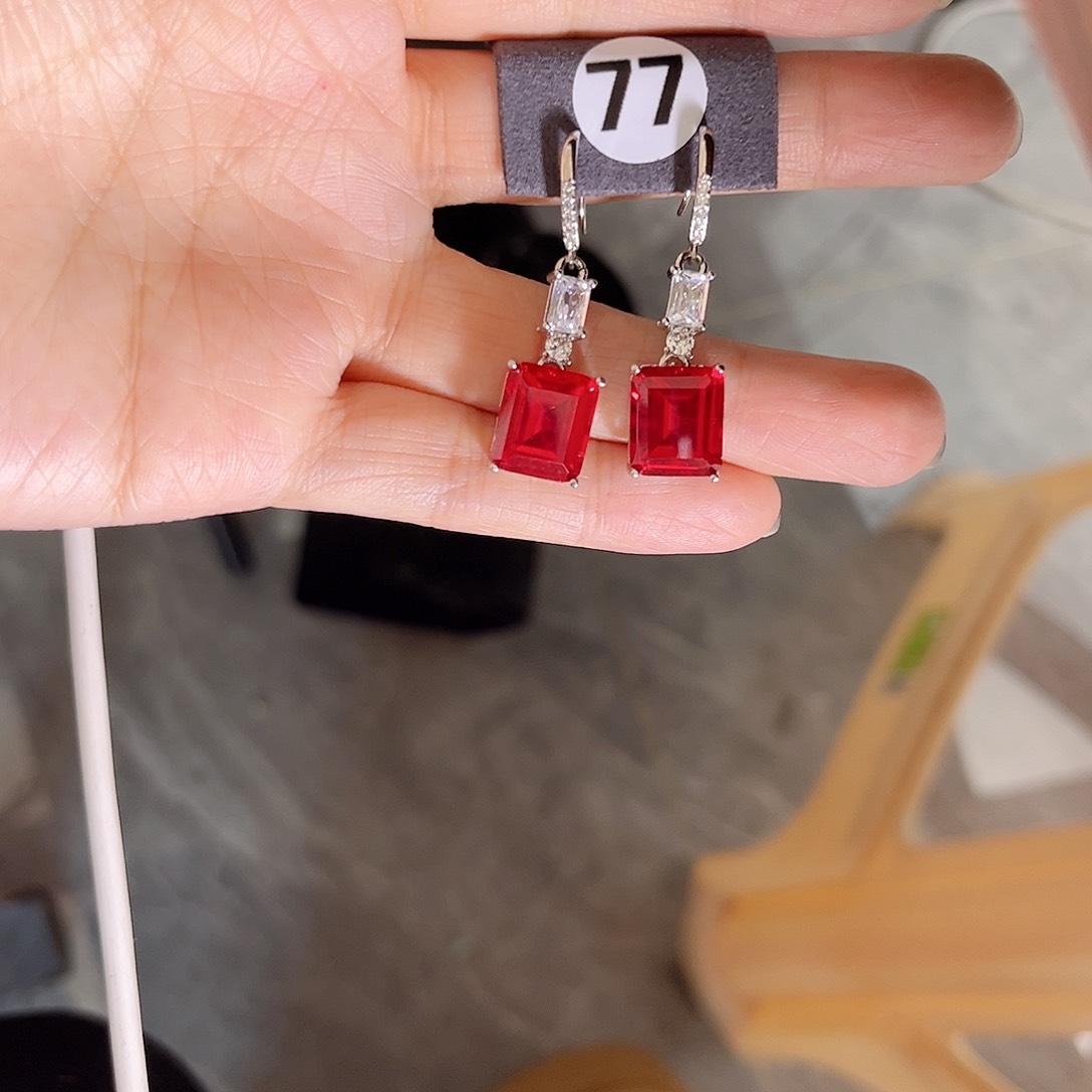银S925镶嵌耳饰红宝石