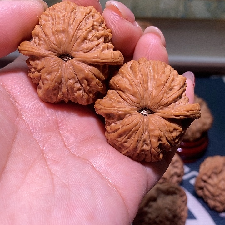 文玩核桃把件*️****40血麒麟