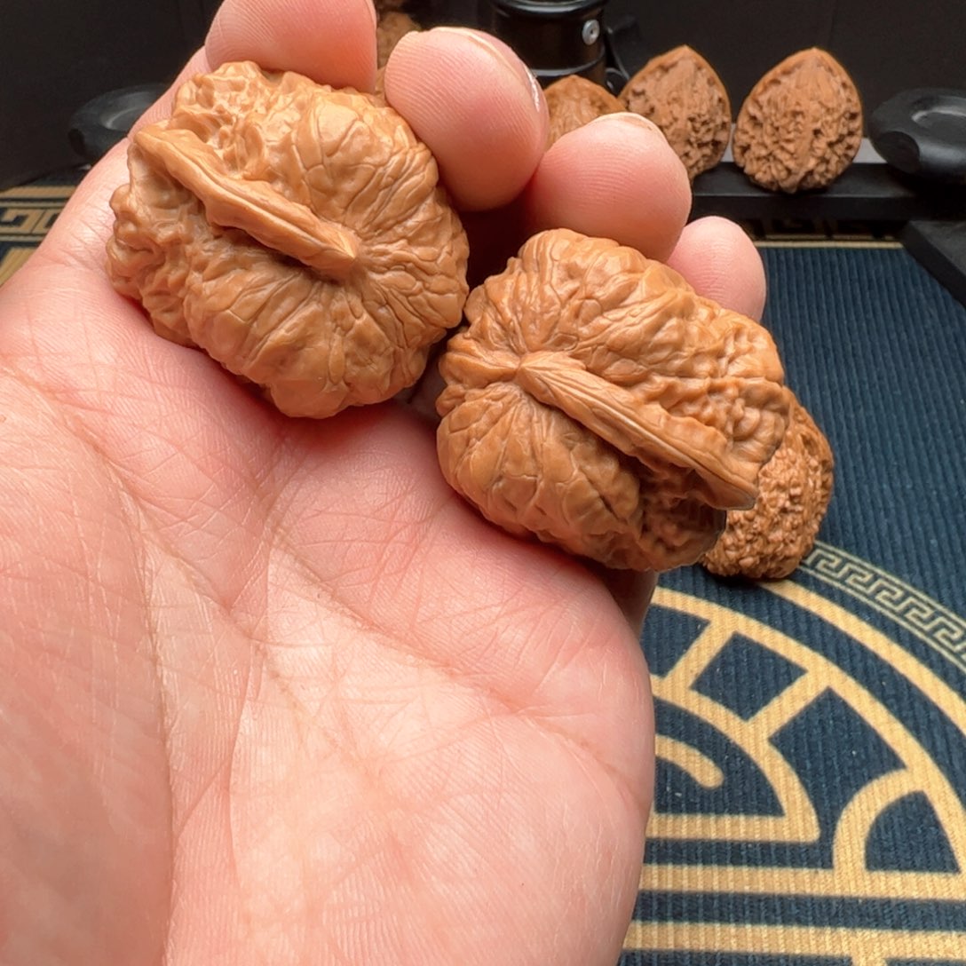 文玩核桃吊坠蛤蟆头一帆风顺