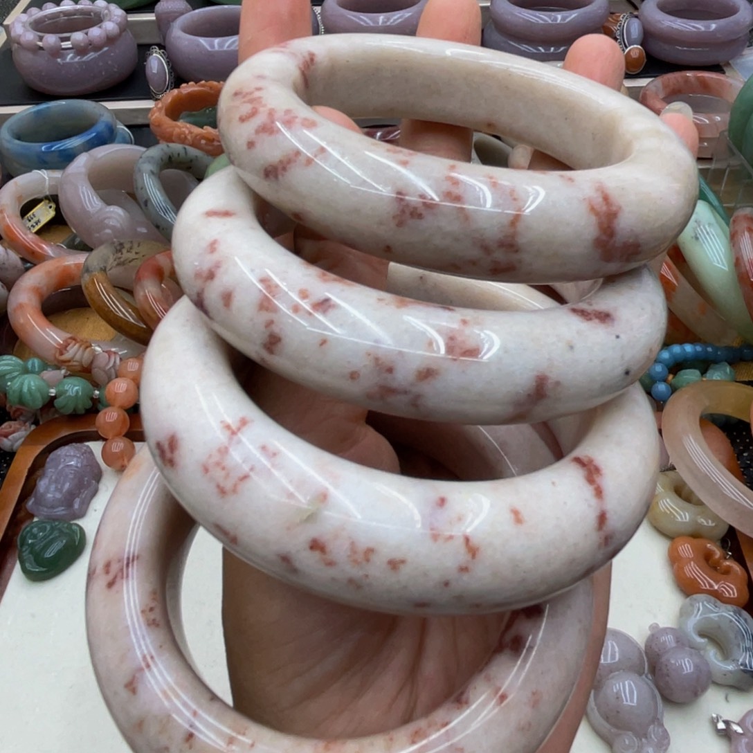 石英质玉圈口齐全未镶嵌