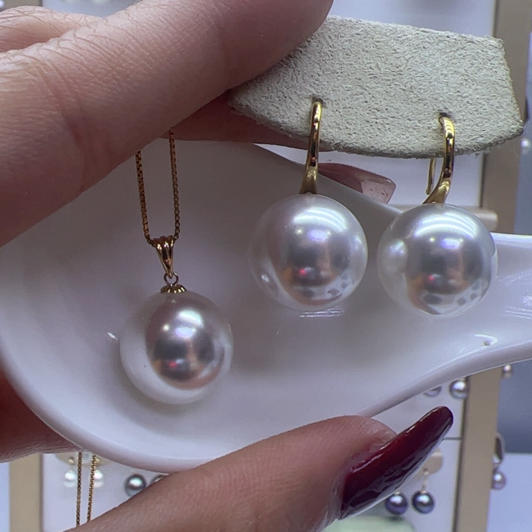 淡水珍珠吊坠(赠链)18K金镶嵌