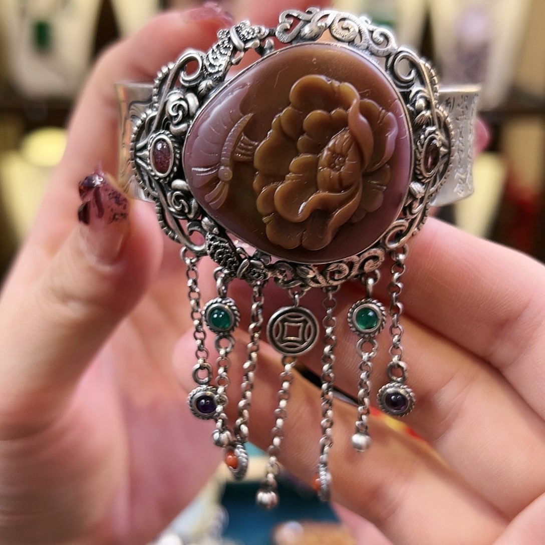 玛瑙/玉髓手镯未镶嵌手镯