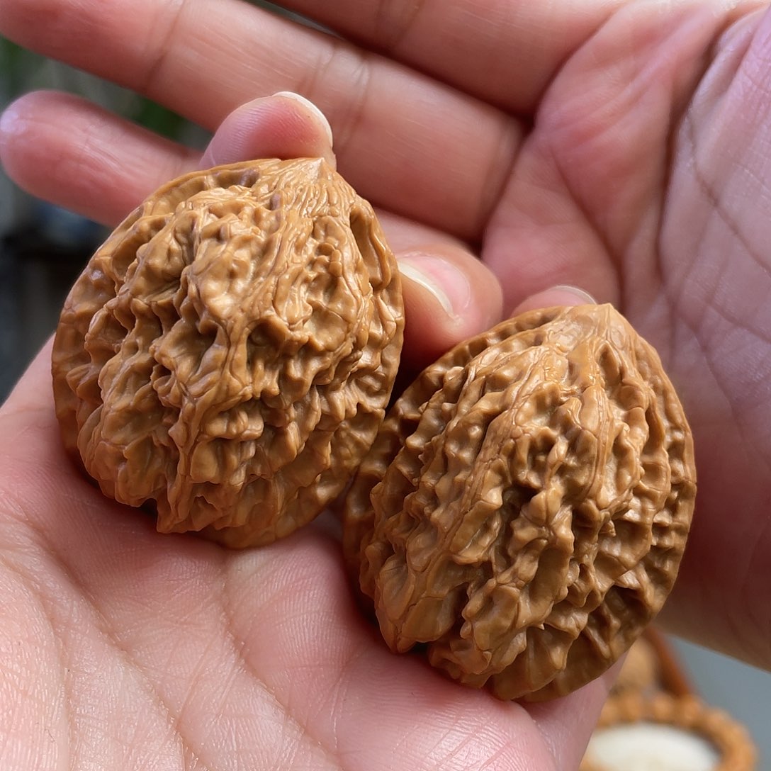 桃核把件37×38×46精修打底十三陵鸡心CN01215