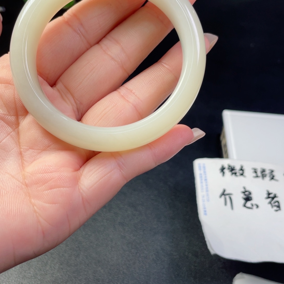 和田玉未镶嵌颈饰扬*297手镯45