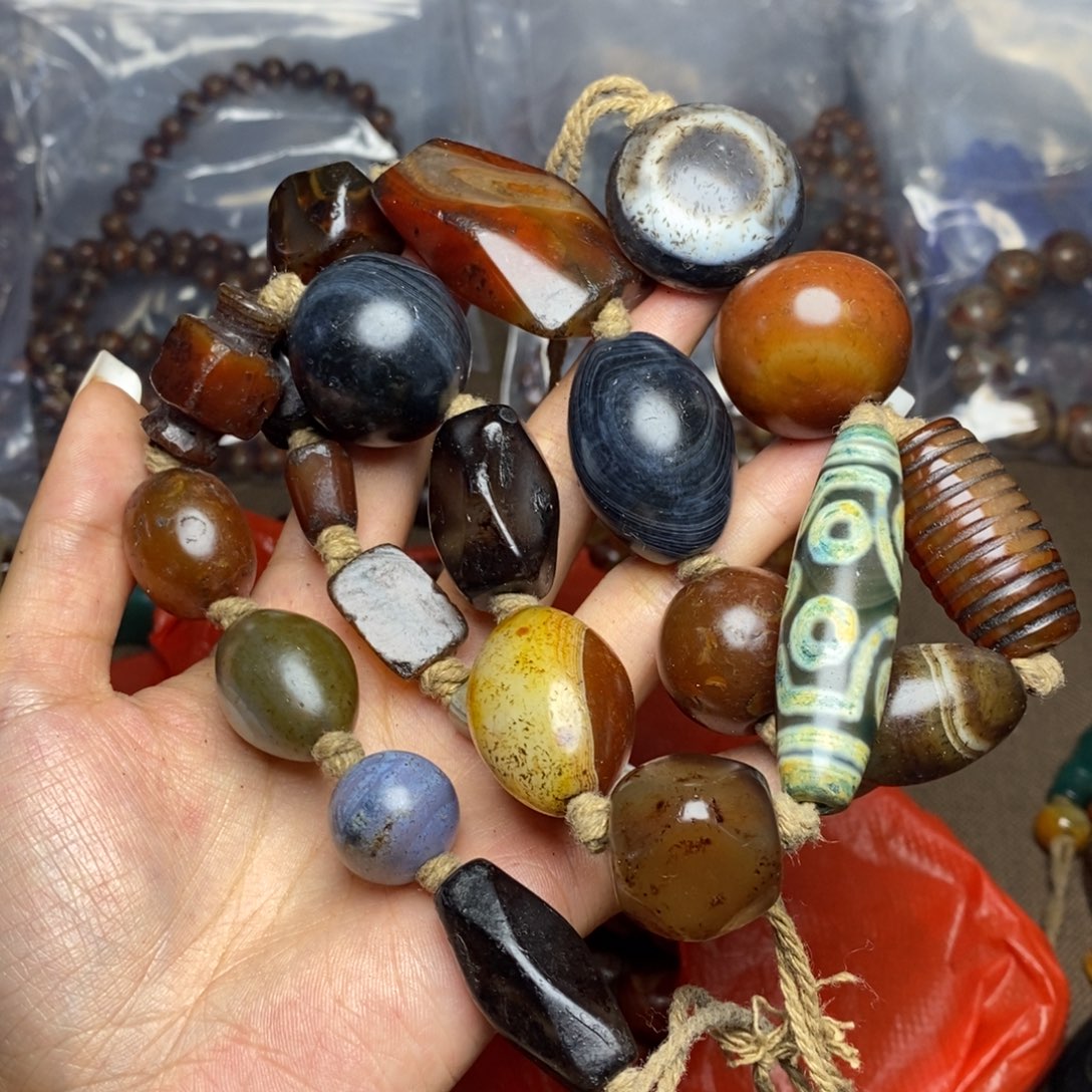 玛瑙/玉髓颈饰未镶嵌