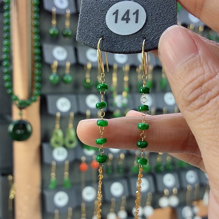 翡翠18K金镶嵌耳饰