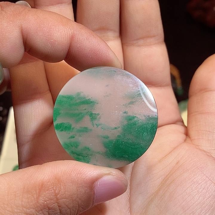 定制石英质玉（非洲翠）未镶嵌挂件