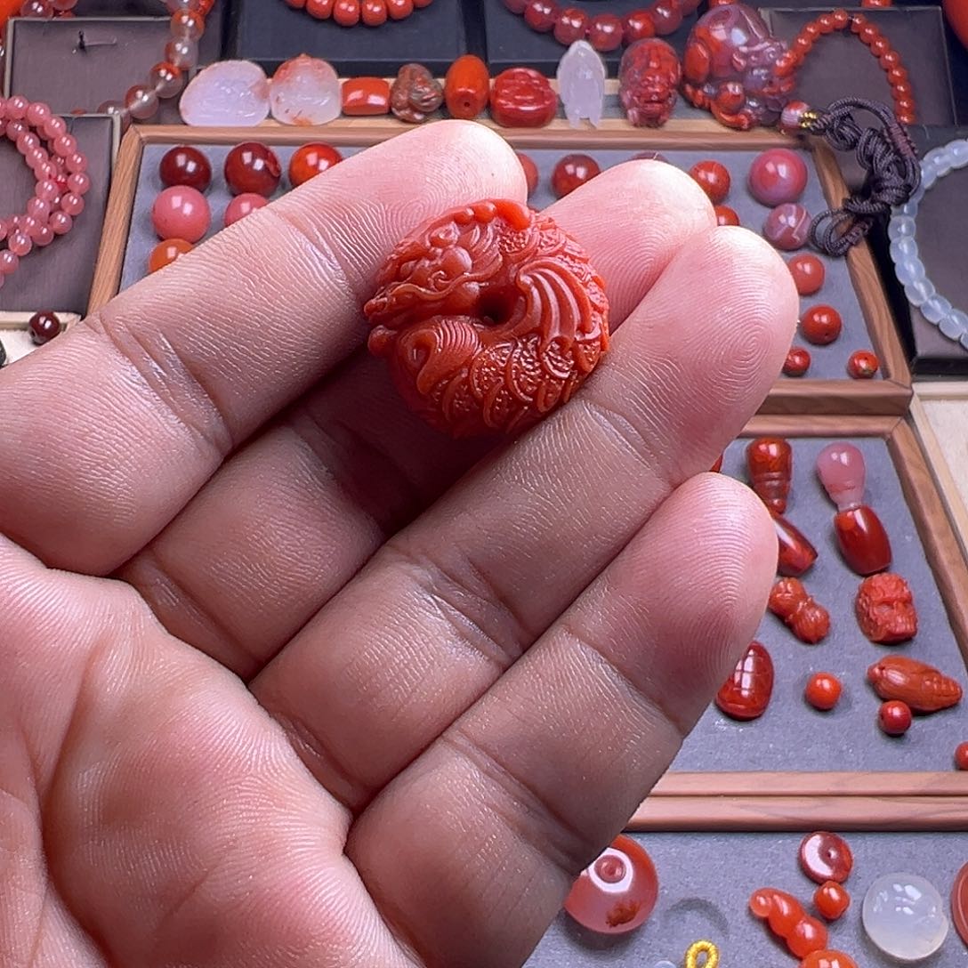 南红玛瑙未镶嵌珠宝奇石