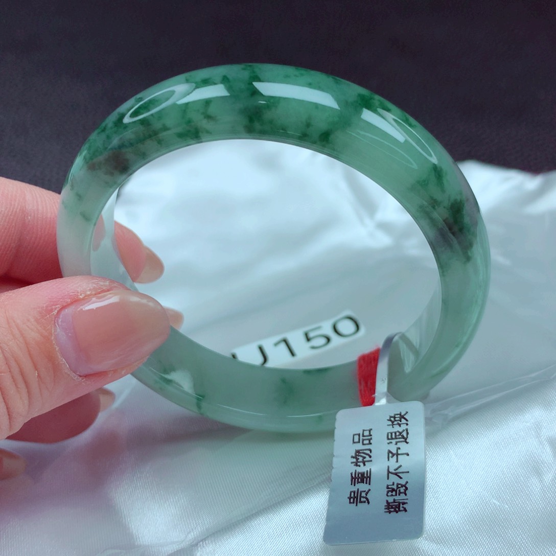 翡翠手镯未镶嵌手镯88