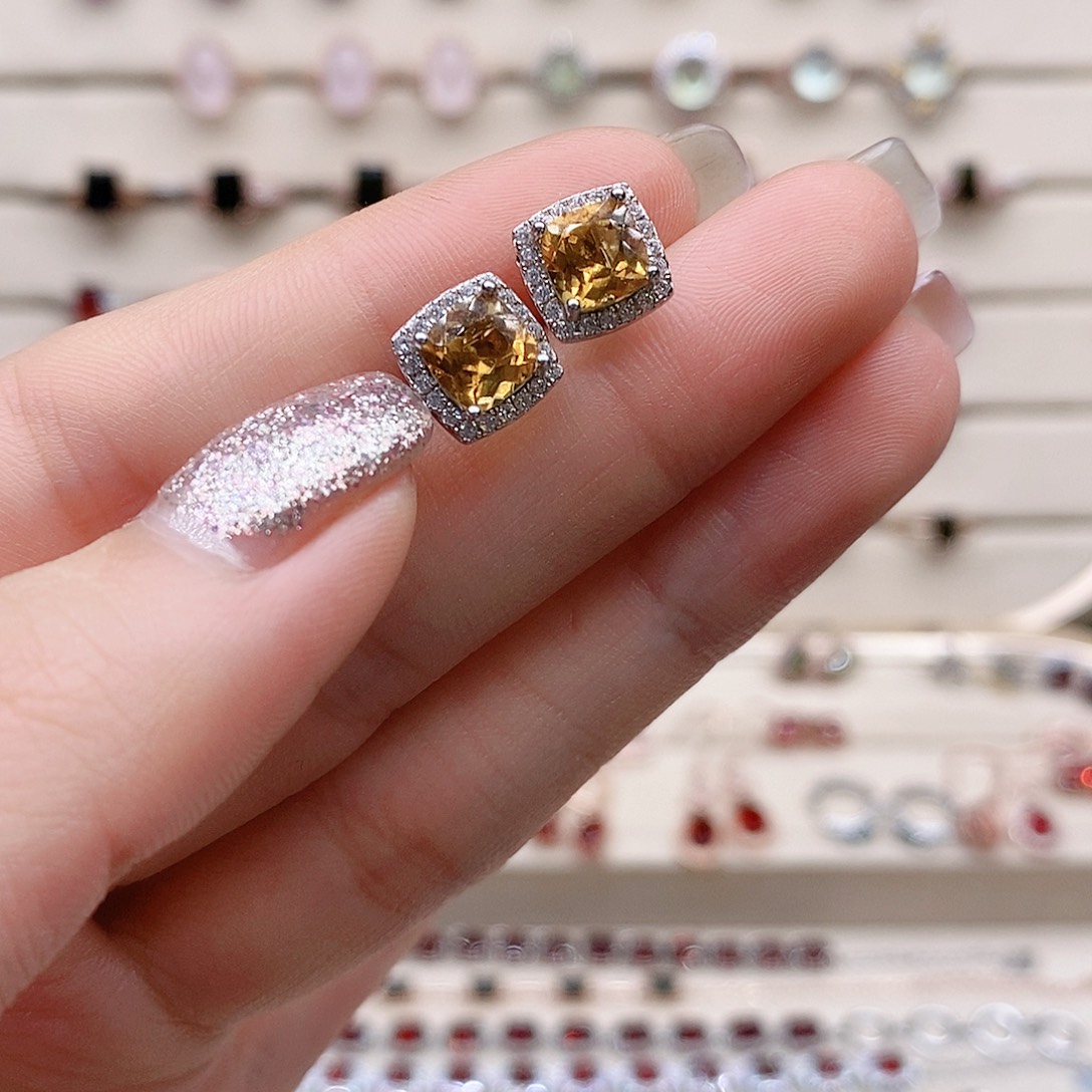 银S925镶嵌耳饰水晶耳钉