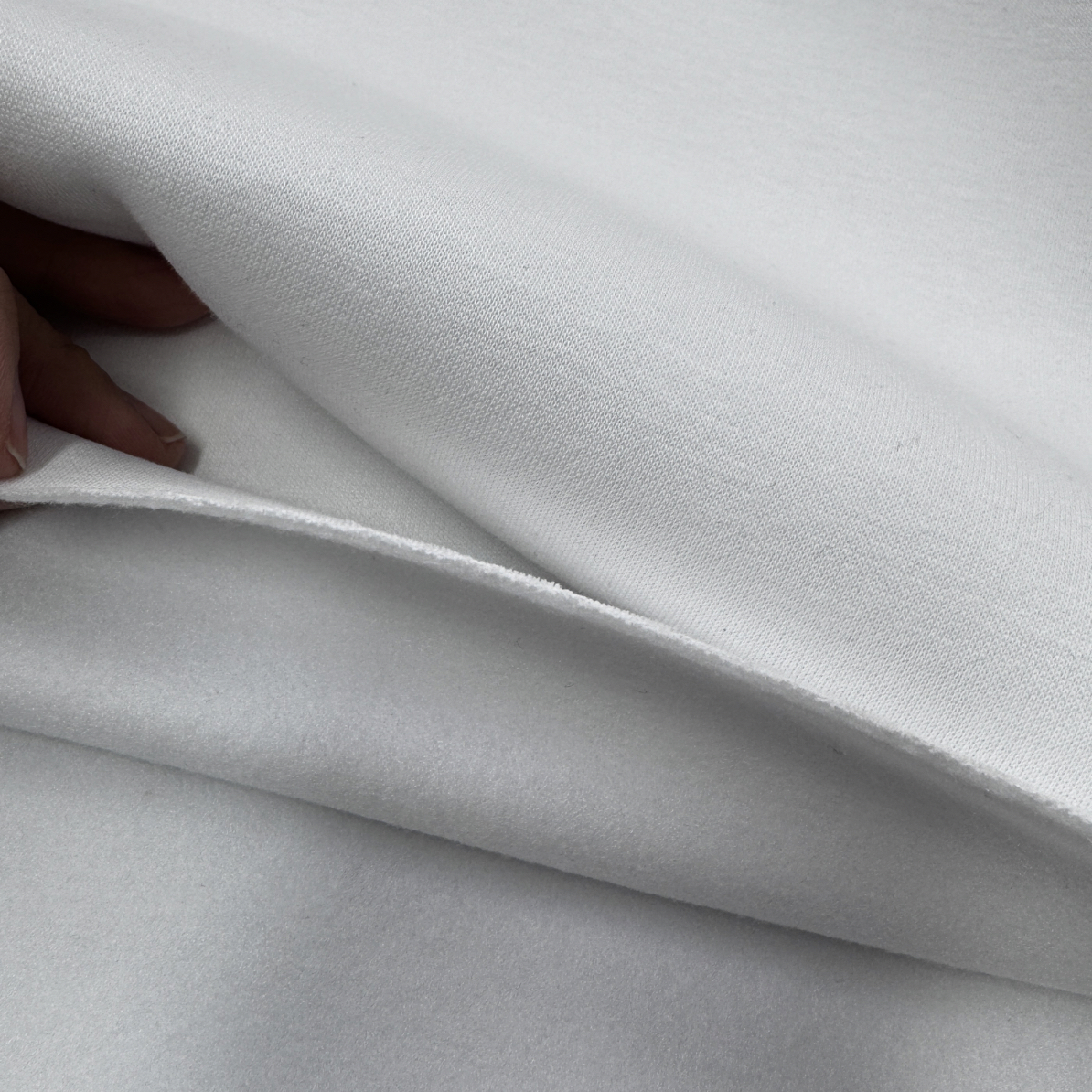 微瑕漂白色卫衣拉绒布料清仓处理