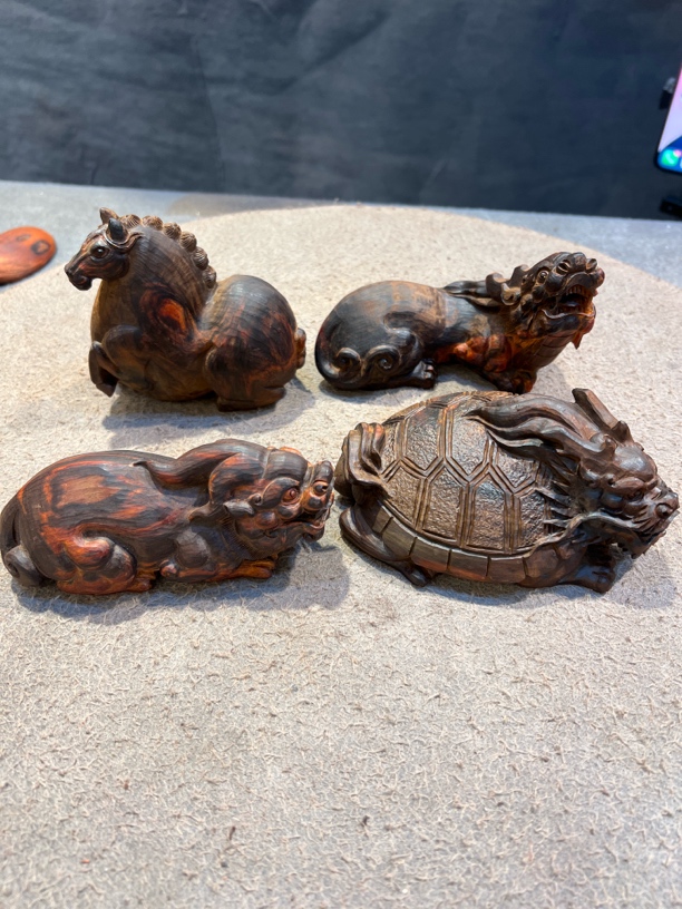 老挝酸枝木雕工艺礼品手工雕刻摆件