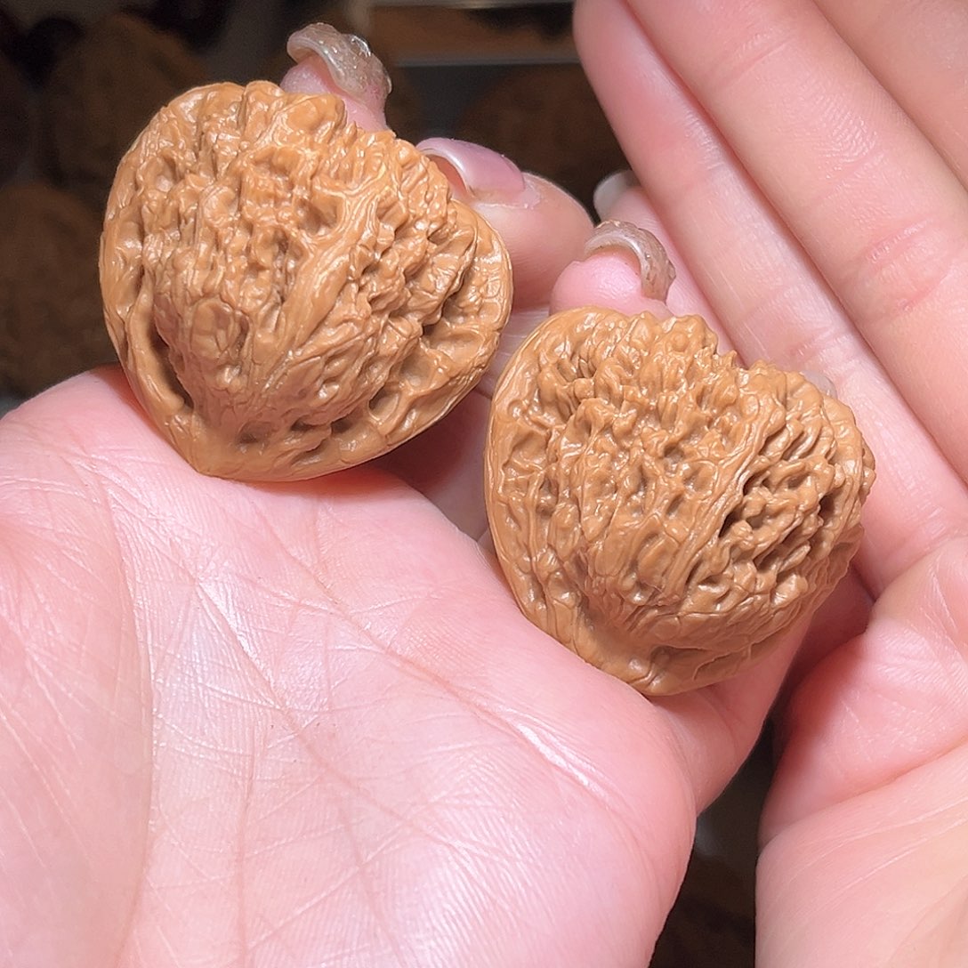 桃核把件三角姜41文玩