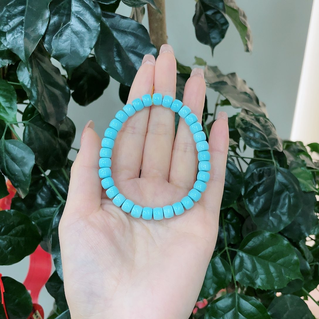 绿松石颈饰未镶嵌