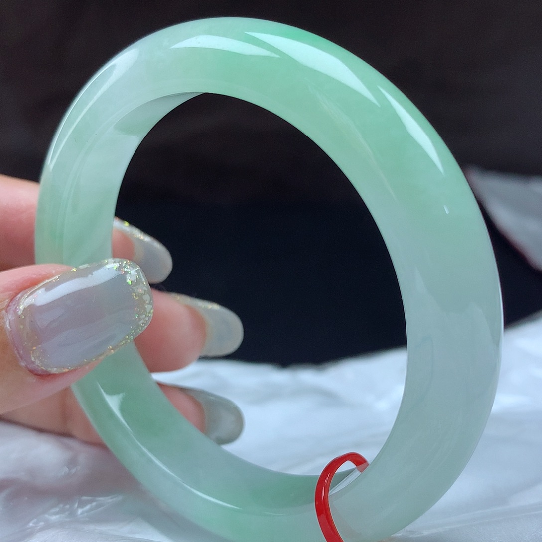 翡翠手镯未镶嵌96360，