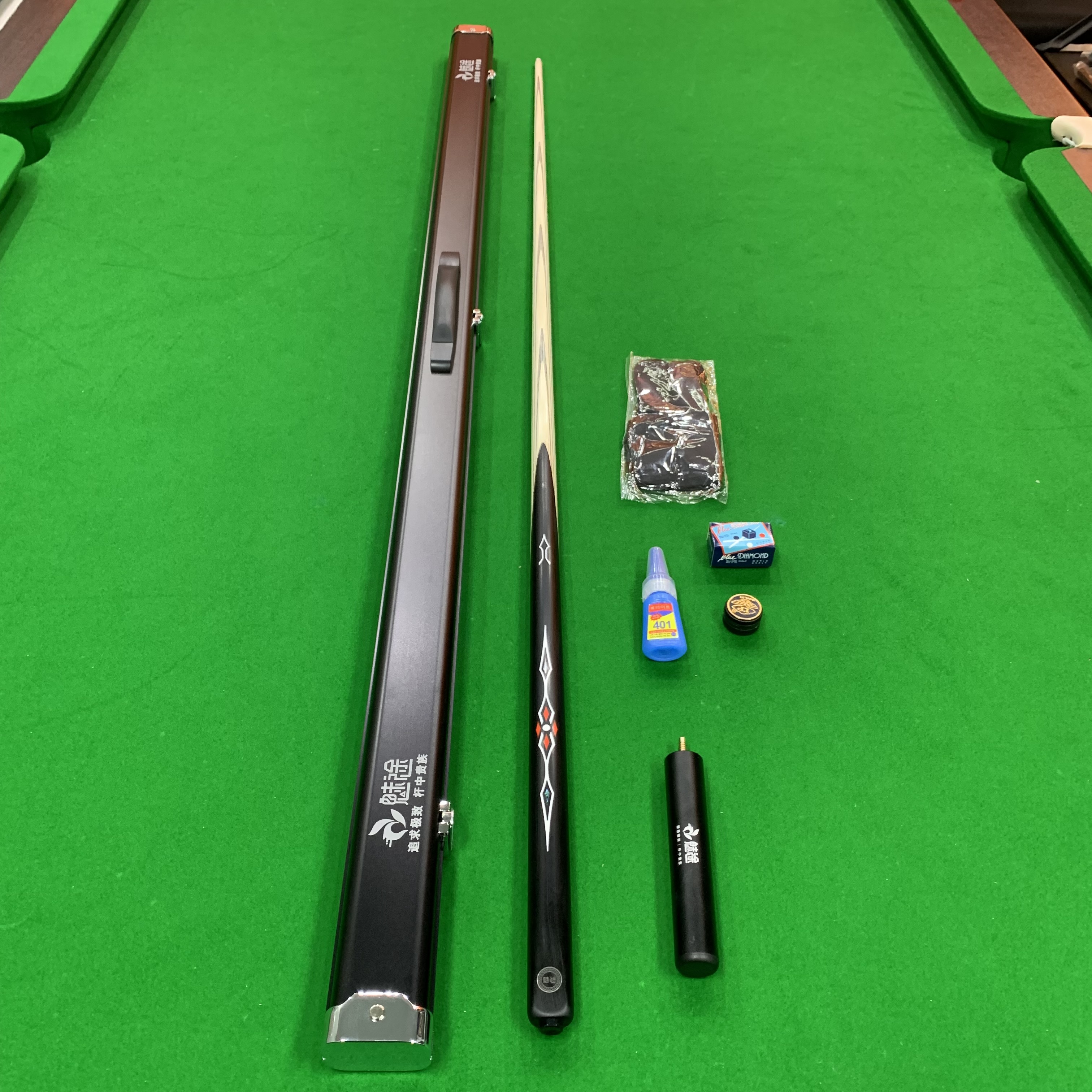 魅途台球杆中式黑八斯诺克小头杆魅途霸天碎羽手工机雕剑纹台球杆