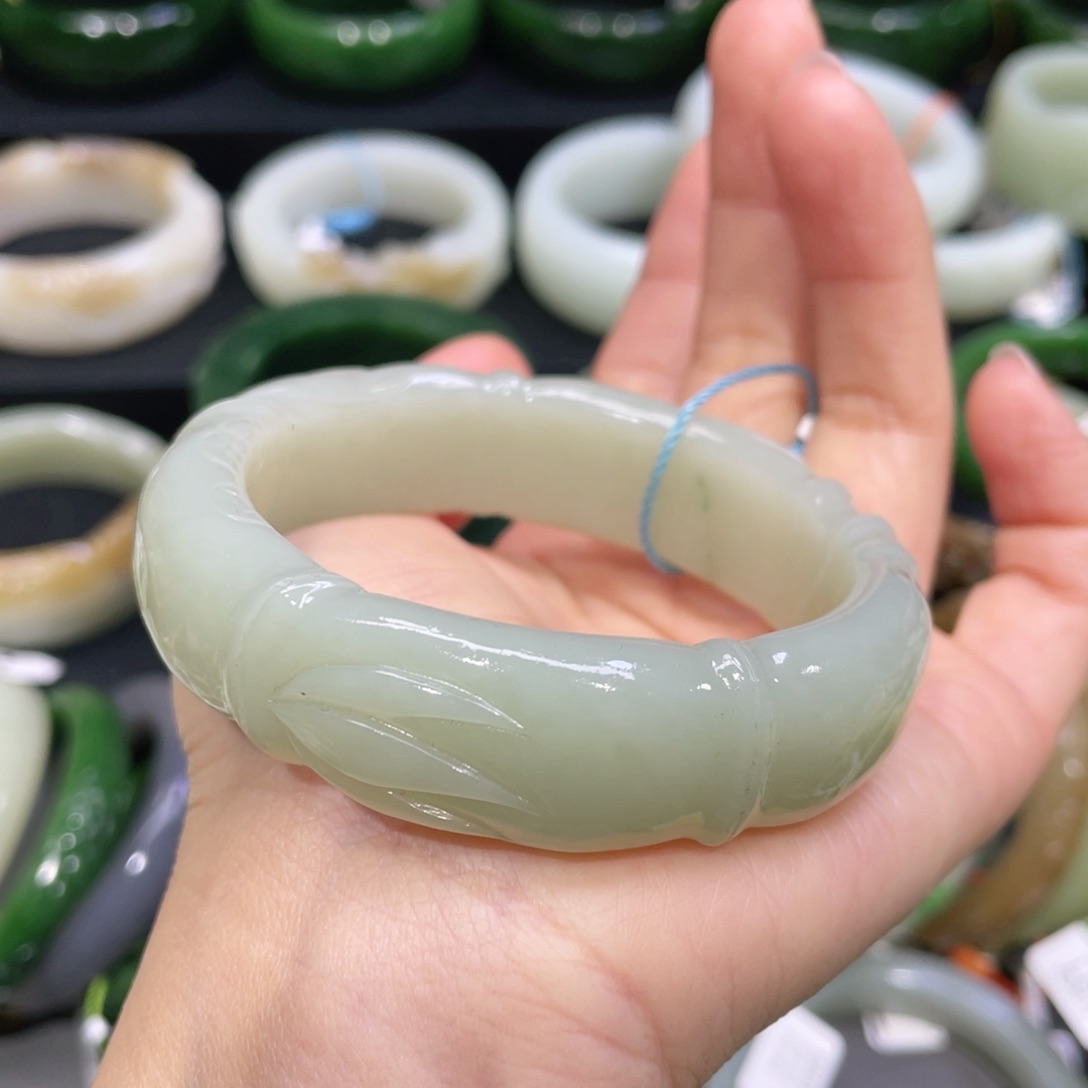 未镶嵌手镯和田玉3*29