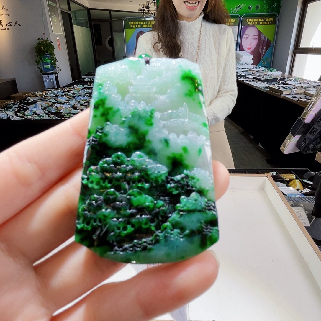 颈饰未镶嵌翡翠翡翠