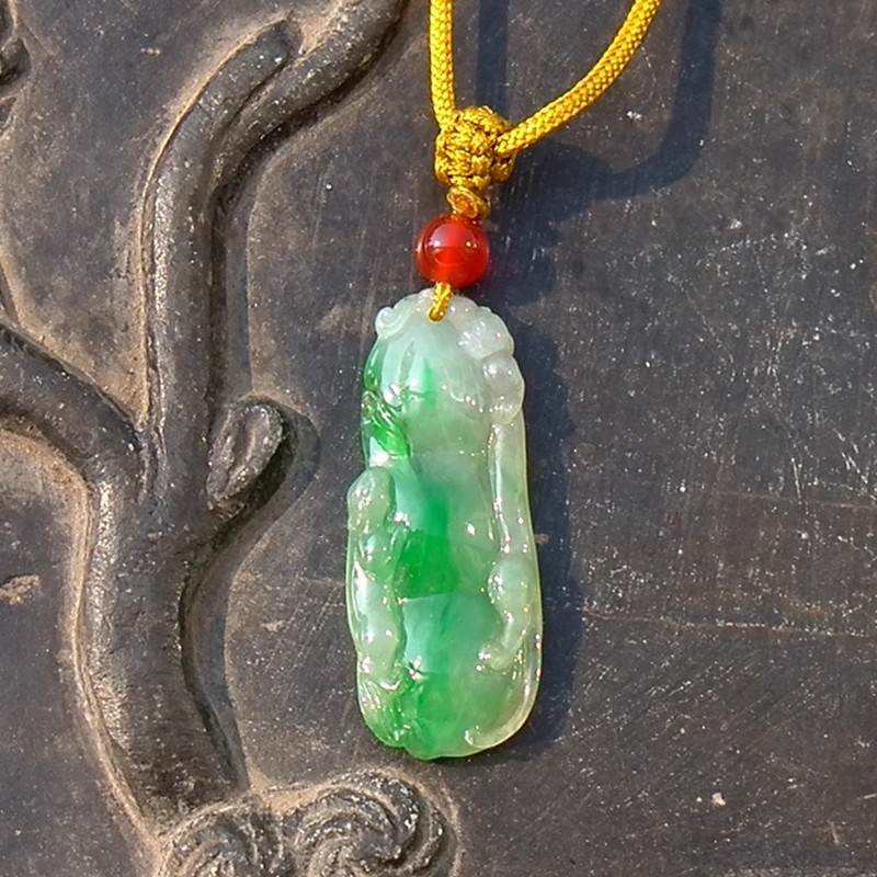 溪=翠2244天然A货缅甸老坑翡翠四季豆吊坠正阳绿冰糯种挂件水头好