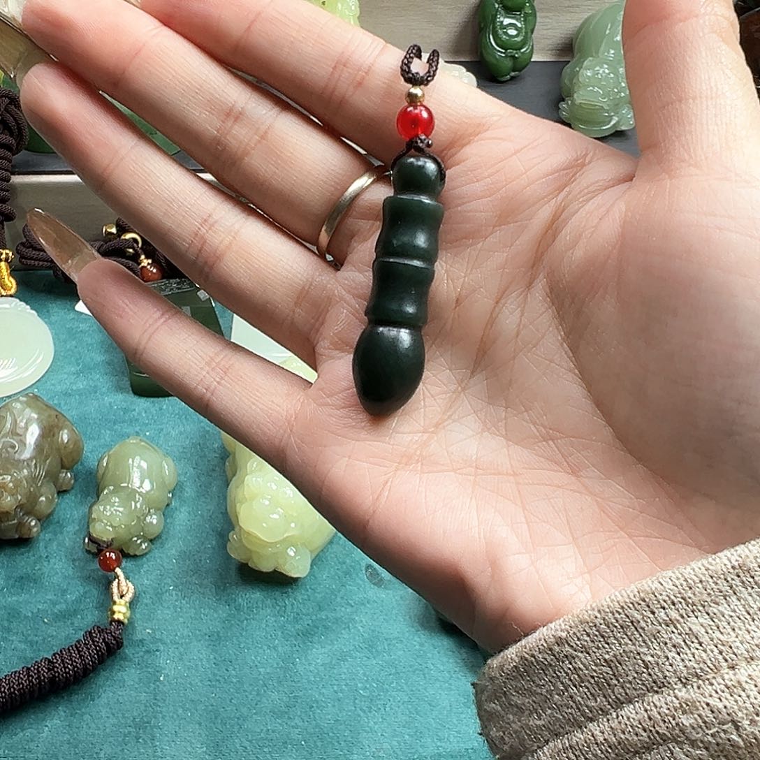 和田玉吊坠(不含链)未镶嵌