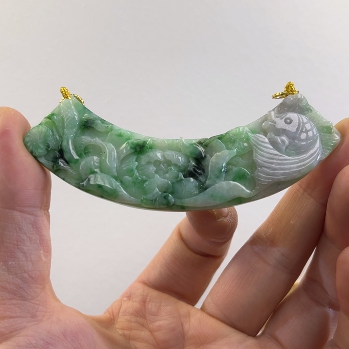 翡翠吊坠(赠链)未镶嵌代编织