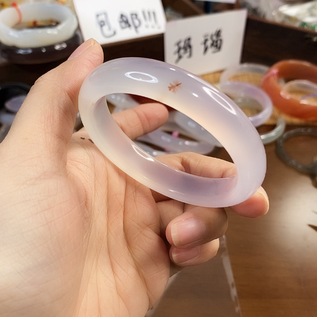 玛瑙/玉髓未镶嵌手镯C243。54.3圈。