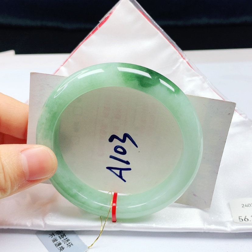 【闪购商品】翡翠手镯未镶嵌56➕圈口