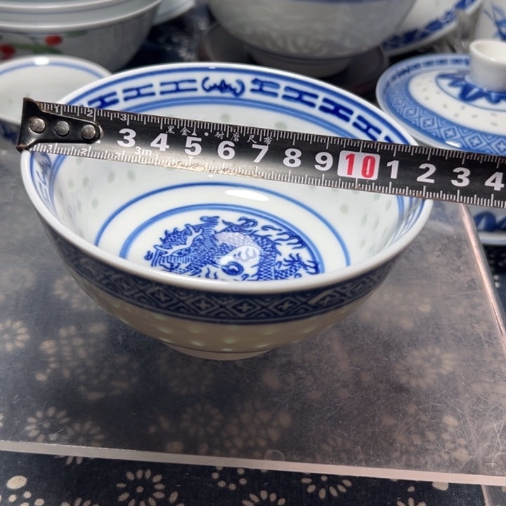 青花玲珑的5寸饭碗