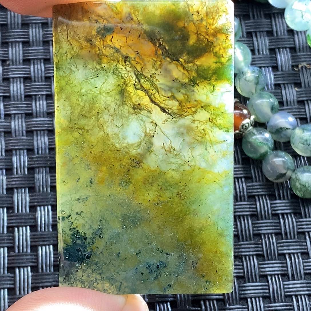 未镶嵌颈饰玛瑙/玉髓明*
