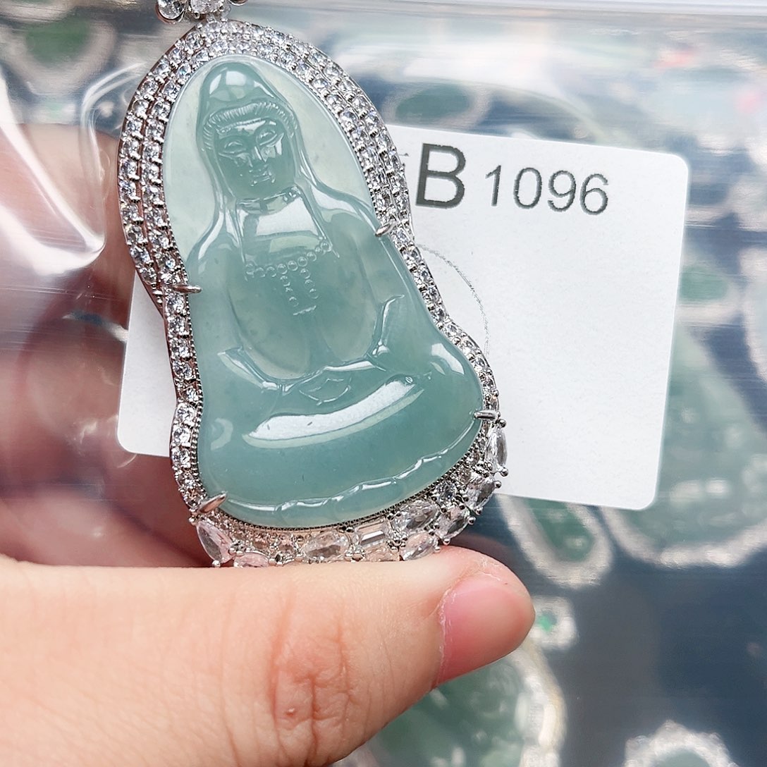 翡翠颈饰未镶嵌翡翠1096