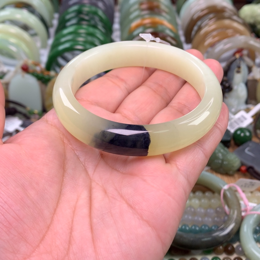 岫玉未镶嵌手镯59_60口径