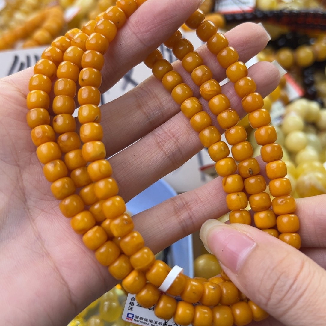 琥珀珠宝奇石未镶嵌
