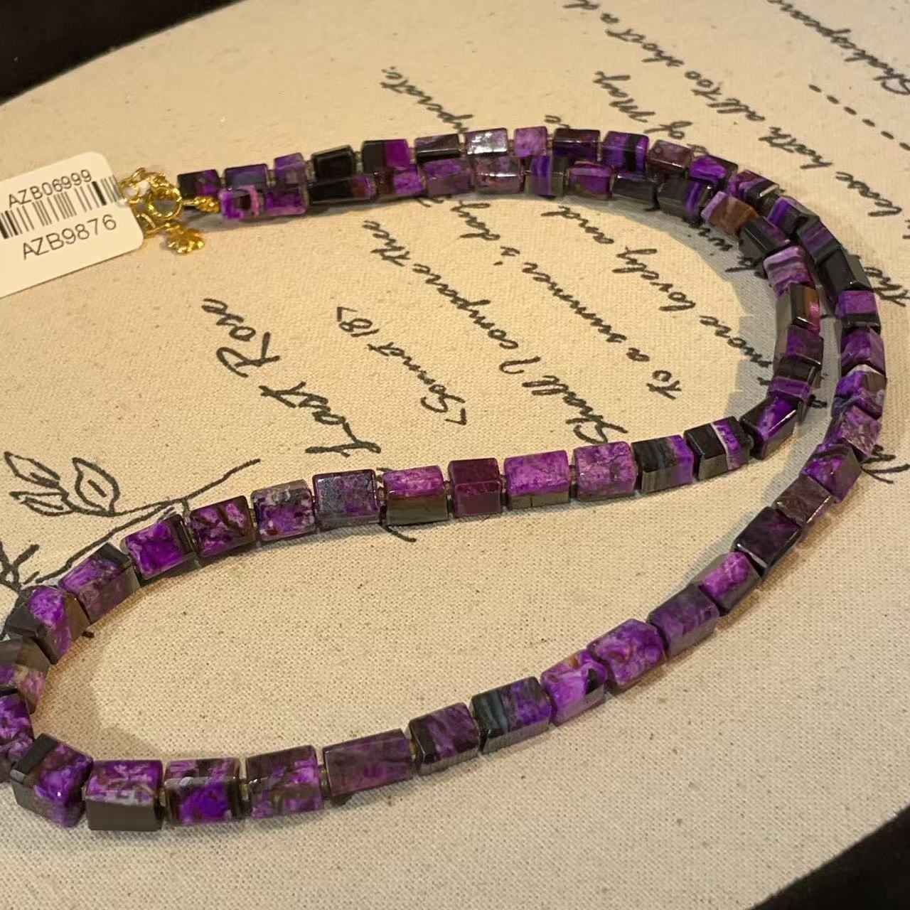 南非舒俱来红丝绒直切项链18k/45cm（遥峰）微瑕AZB9876