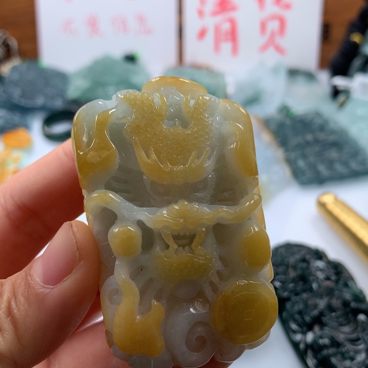 翡翠颈饰未镶嵌保真天然A货翡翠