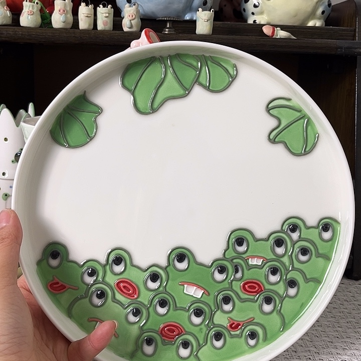 陶圆盘立线釉小青蛙可爱