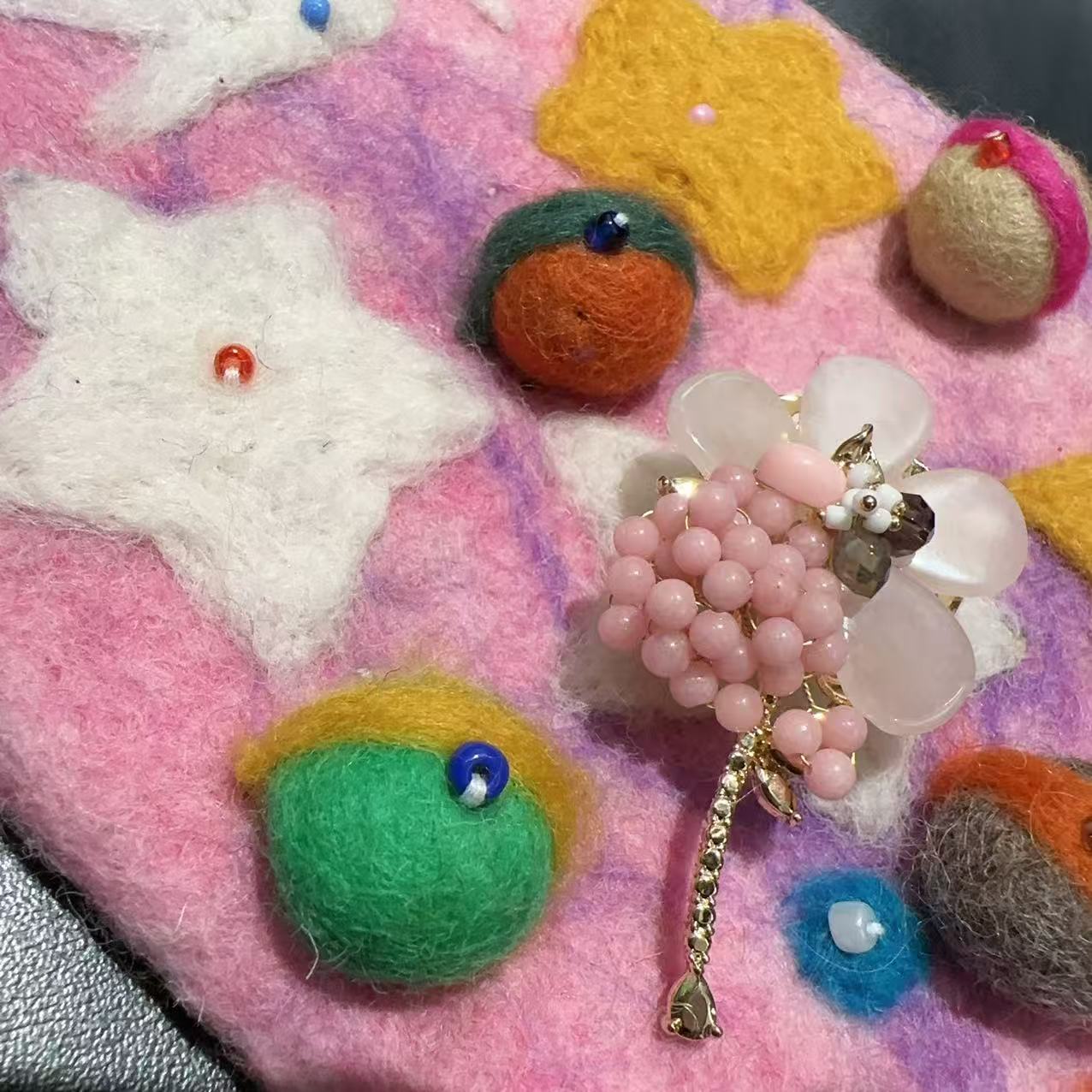 非金属树脂胸针 韩国粉水水花朵胸针G0090