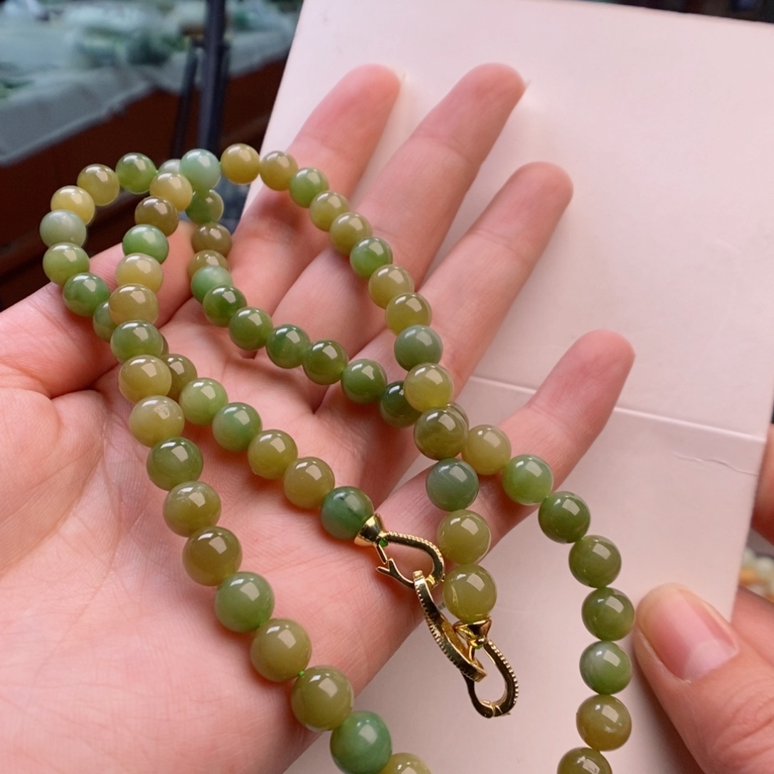 和田玉手链未镶嵌8金猫黑羊洞