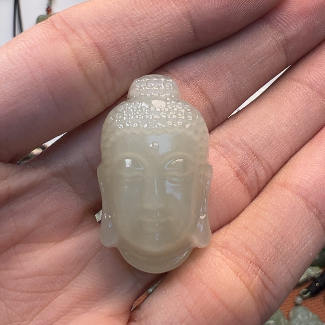 醉***界颈饰未镶嵌和田玉清货款，不退不换，建议勿拍