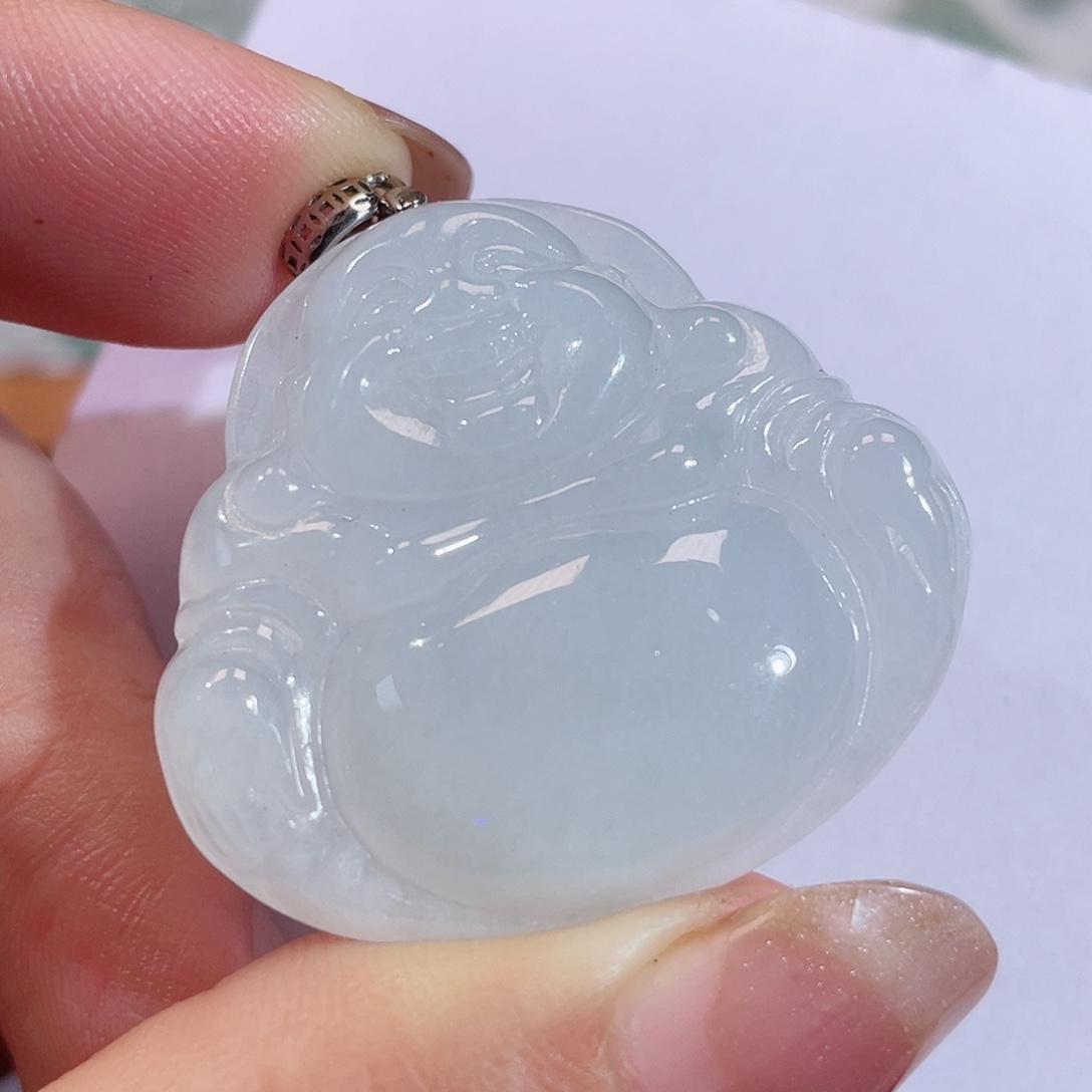 翡翠未镶嵌颈饰佛公