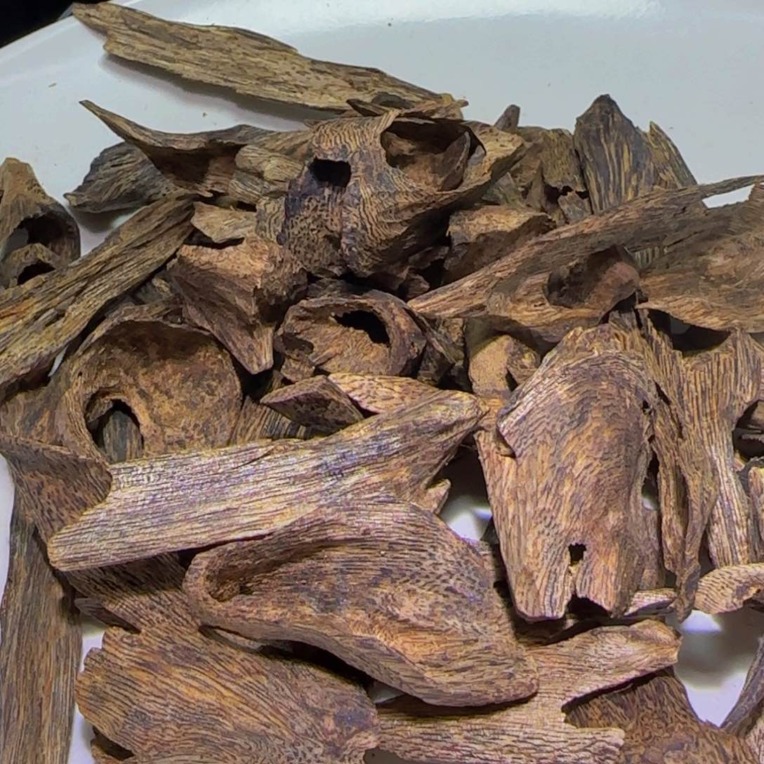 沉香手把件岳*x沉香奇楠天然陆河壳子料90克