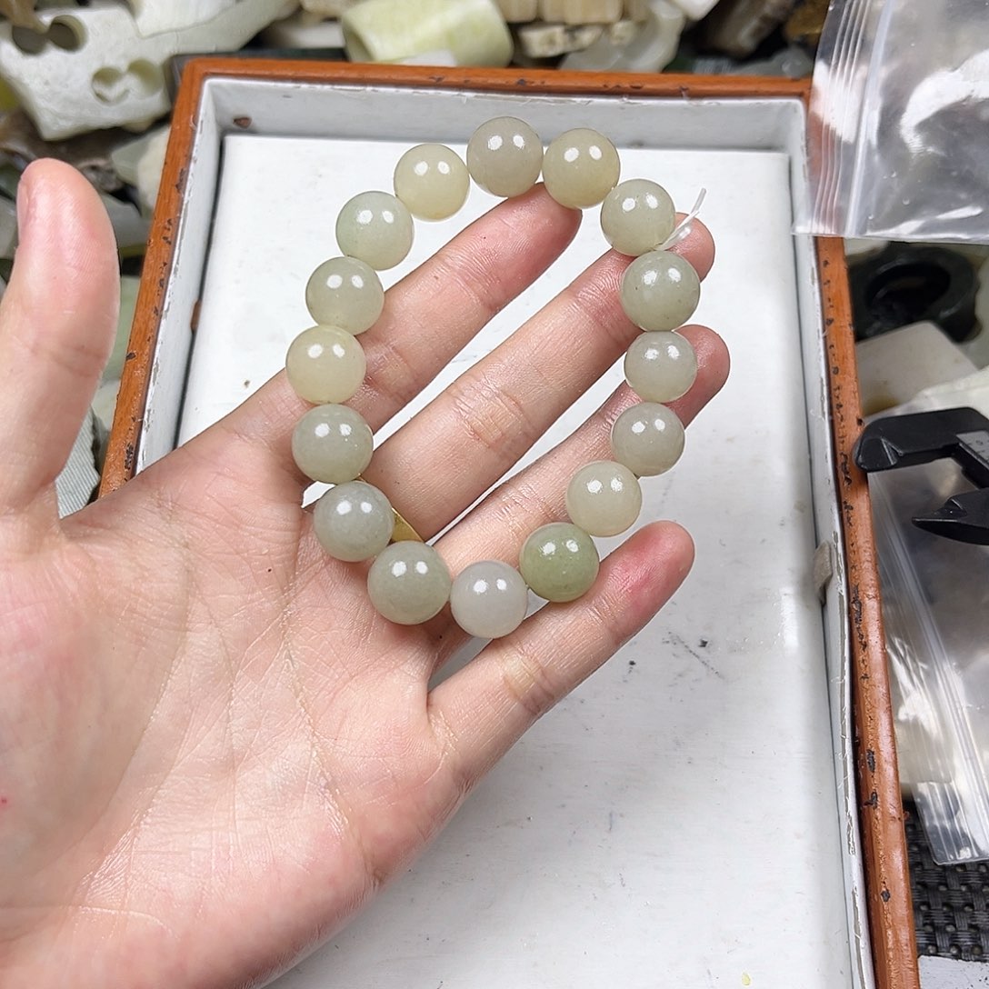 未镶嵌手链和田玉（糖玉）用****2